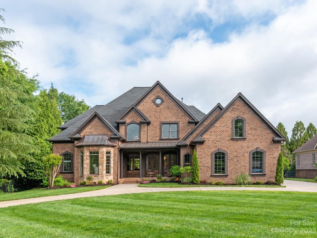 1701 Funny Cide Drive