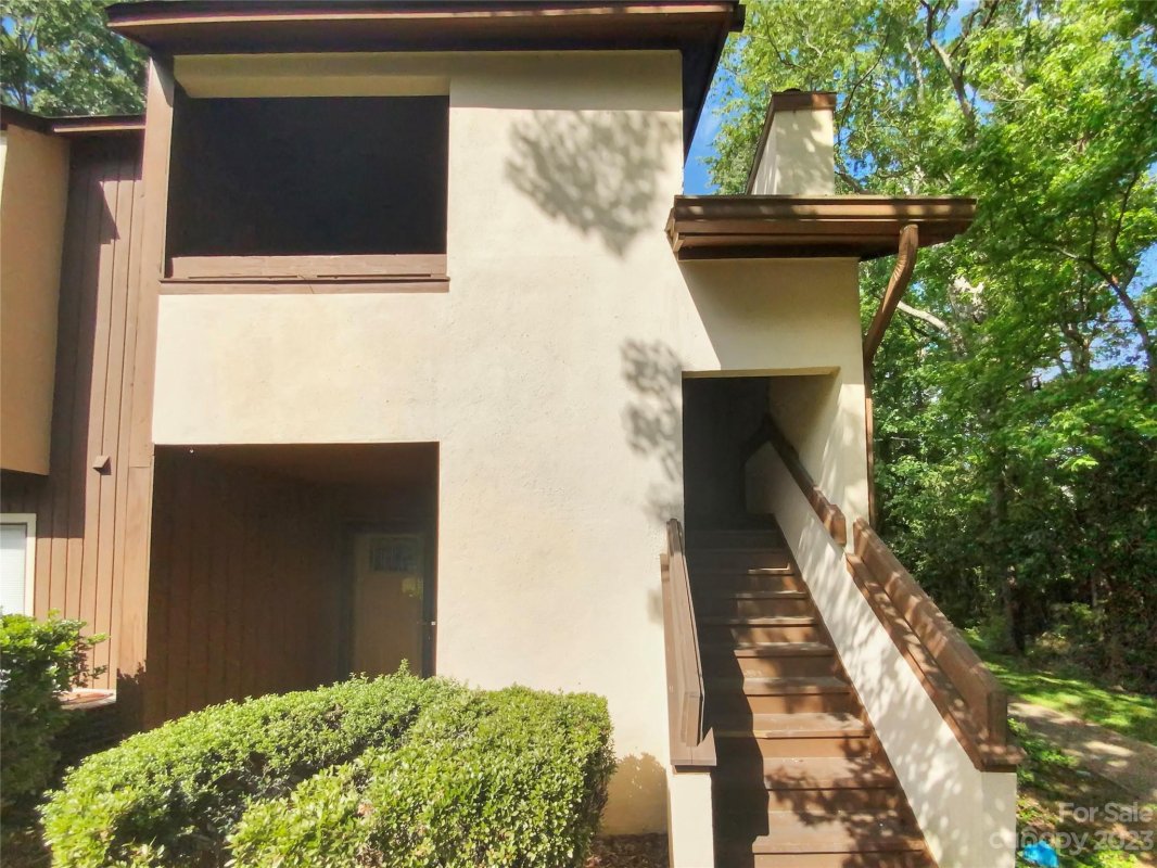 7114 Winery Lane