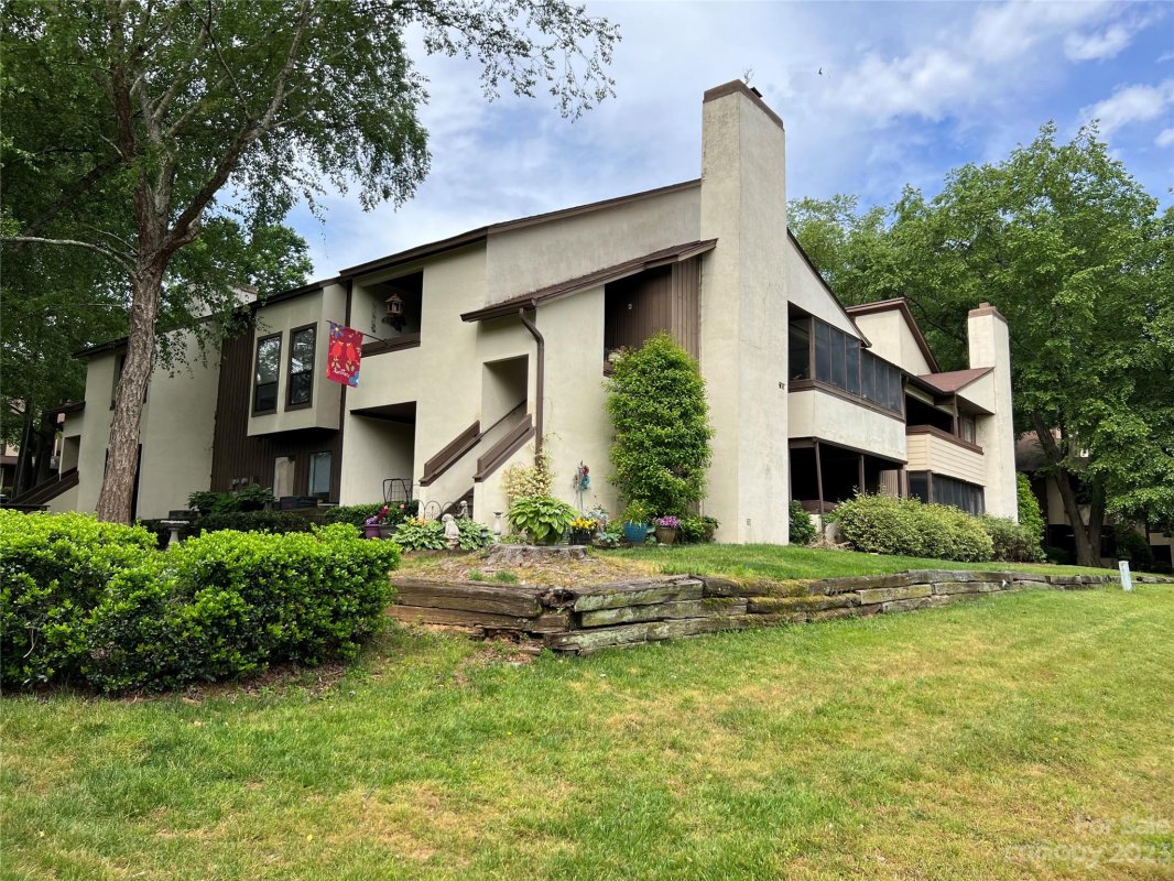 7321 Winery Lane