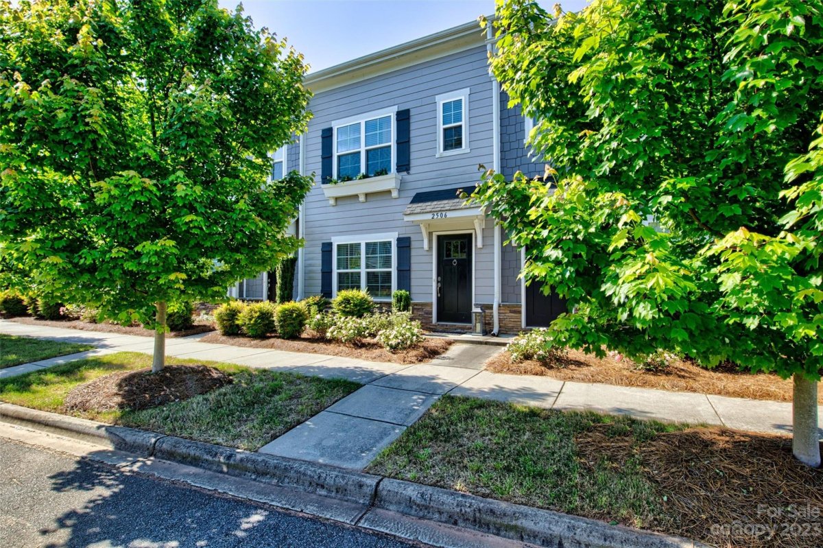 2506 Gallery Drive