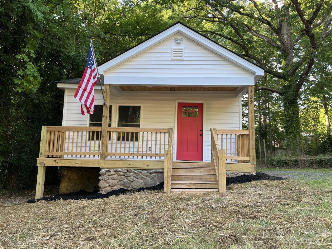 439 Brown Avenue