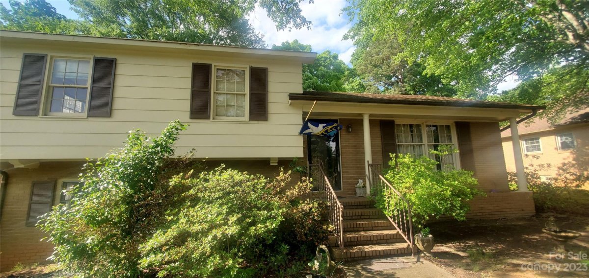 1414 Sterling Avenue