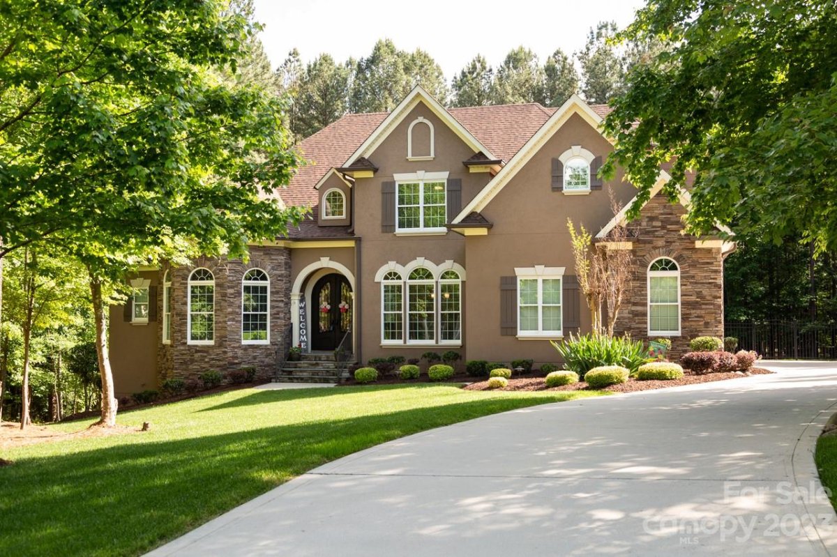 8929 Radford Court