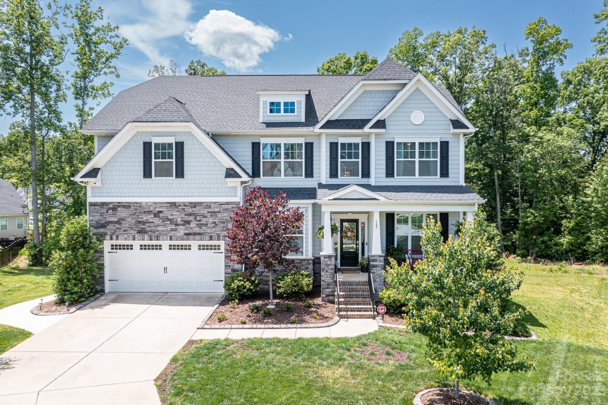 127 Bedford Lane