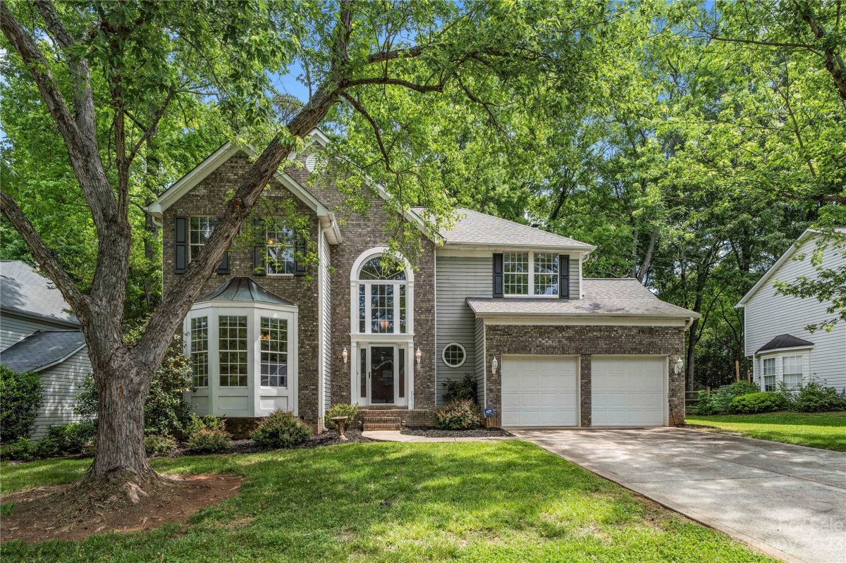 8614 Abbey Brook Court