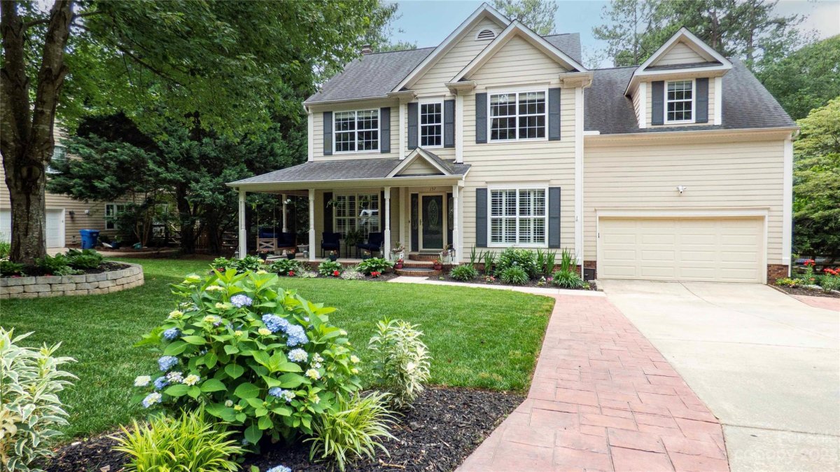 157 Paseo Drive