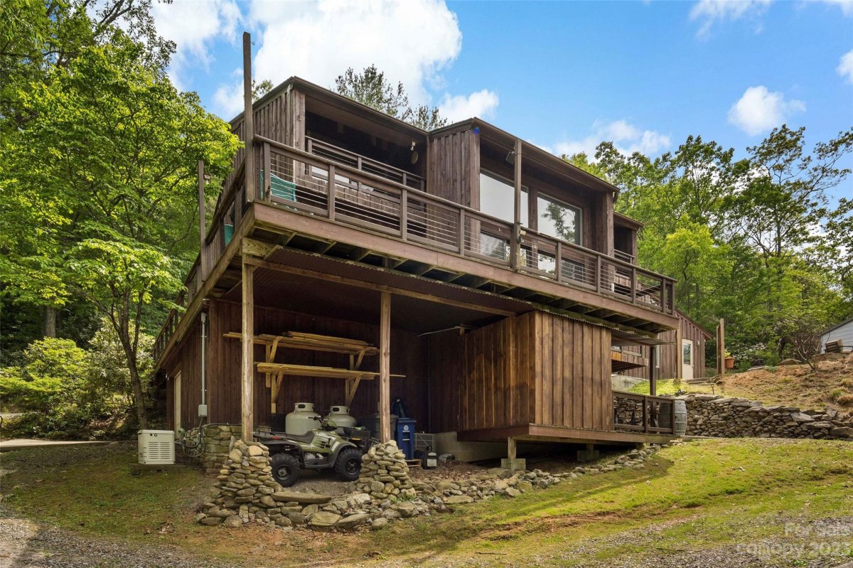 151 Hilltop Road