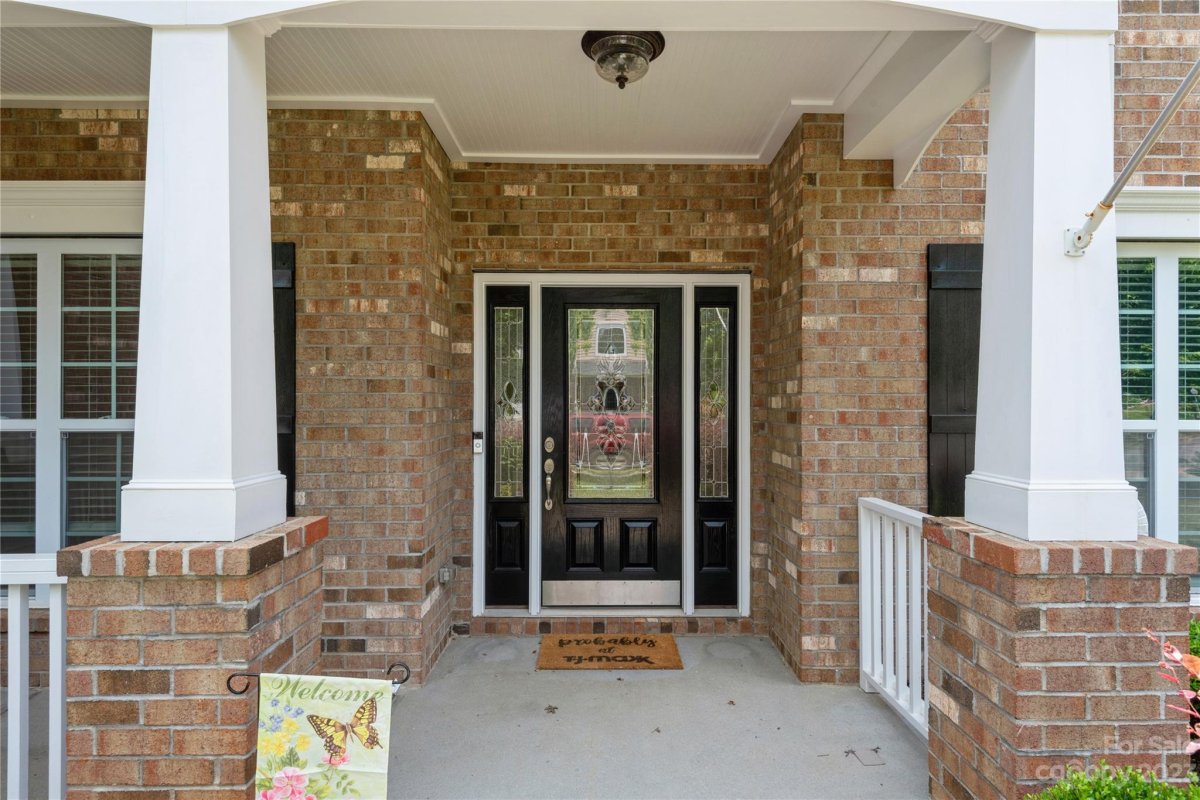 10152 Falling Leaf Drive