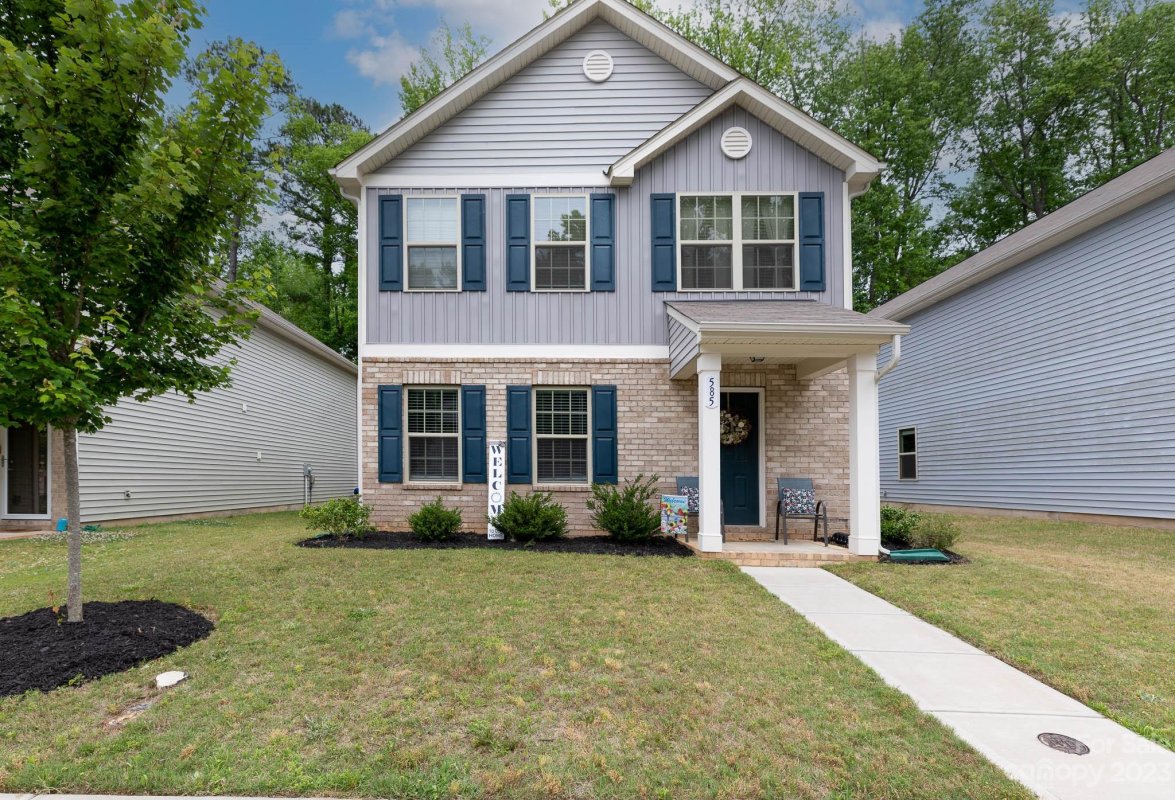 585 Stockton Way