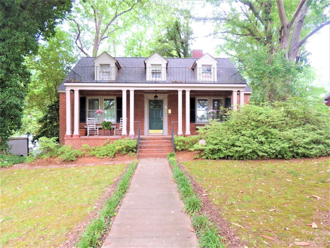 119 E Leroy Street