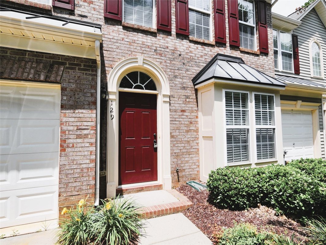 129 Beverly Chase Lane