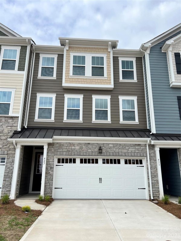 427 Burr Street 65
