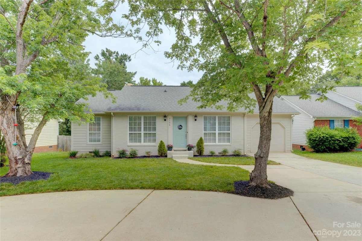 3106 Old House Circle