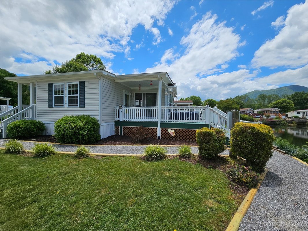 168 Pike Point