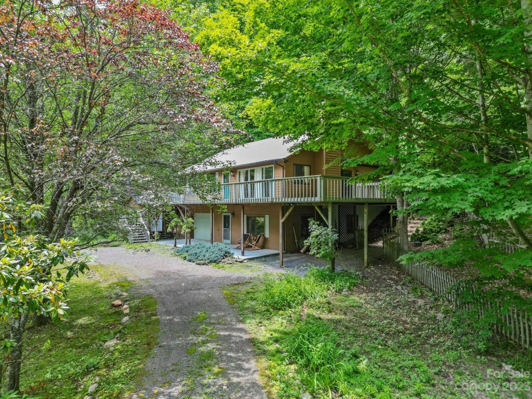 97 Rainbow Lane