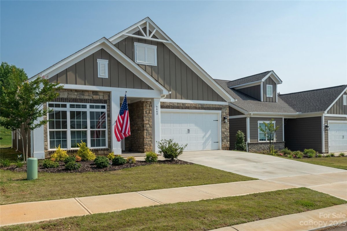 6642 Star Drive