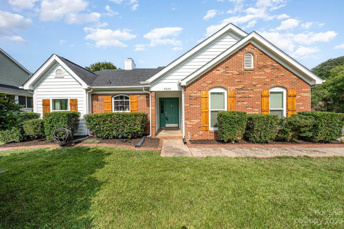 5525 Carronbridge Lane