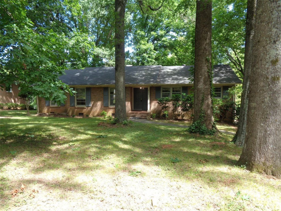 3526 Campbell Drive