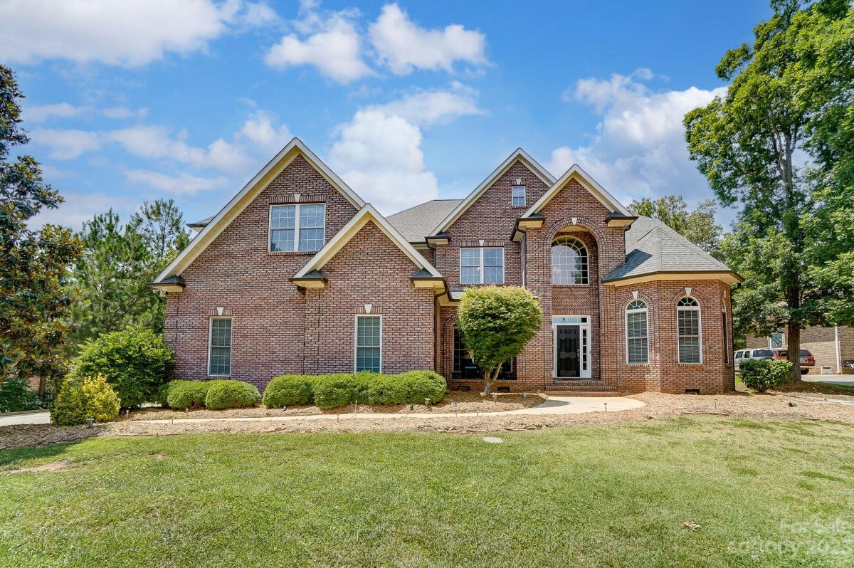 1218 Silver Arrow Court