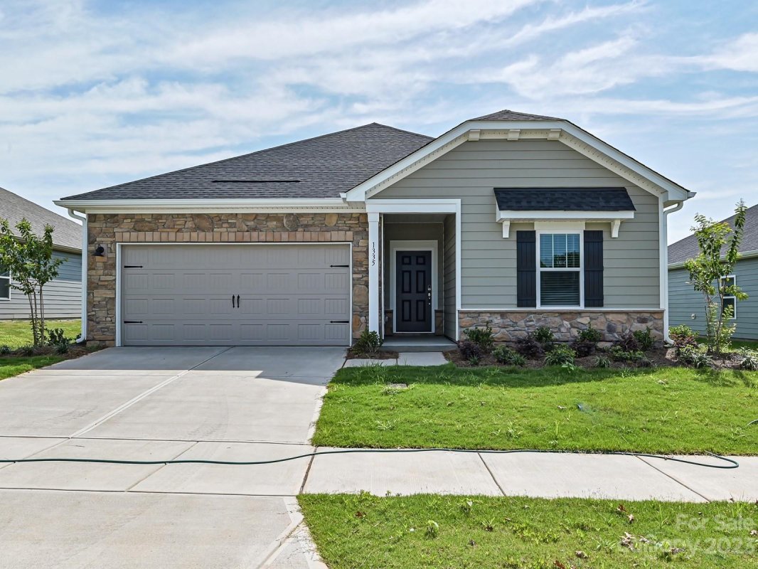 1335 Sweet Pea Street