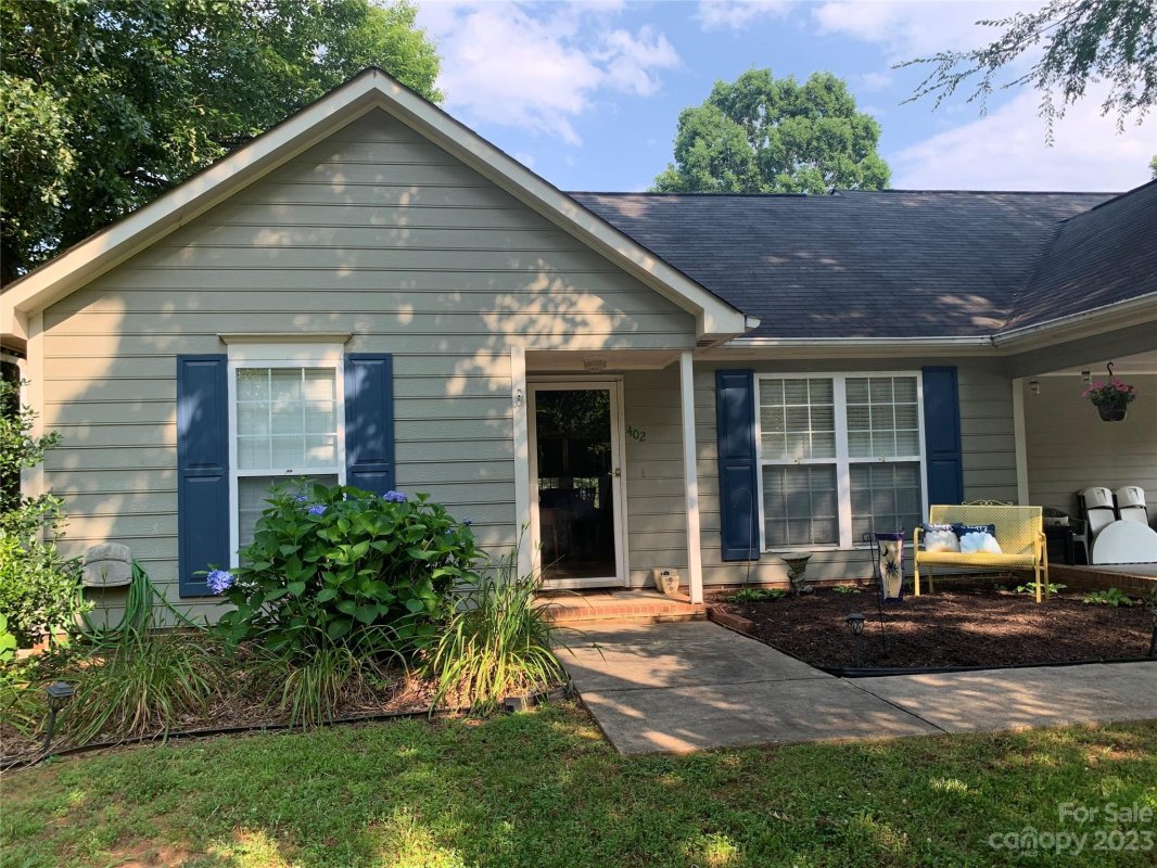 402 Split Oak Trail