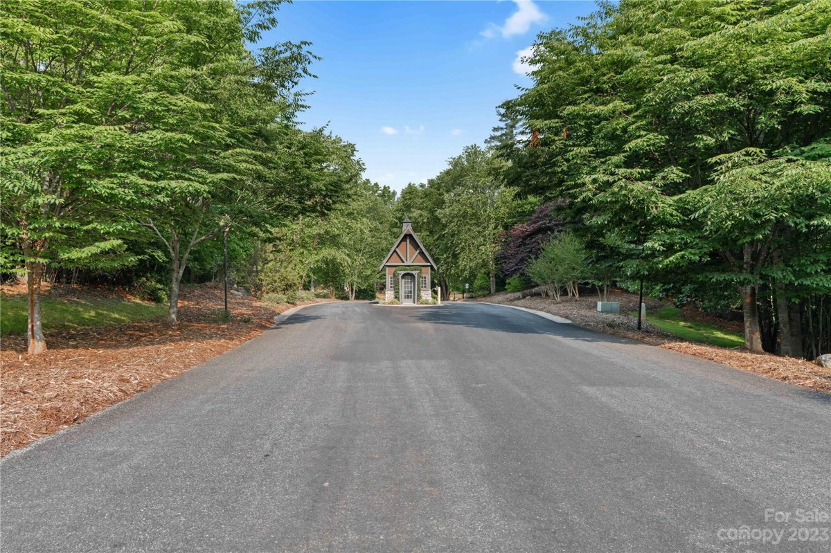 220 Captains Drive