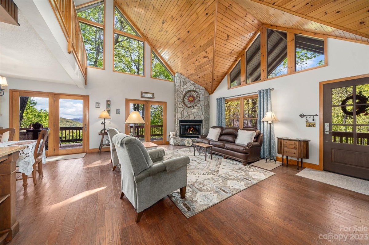 200 Kings Ridge