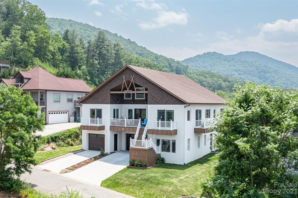 136 Climbing Aster Way