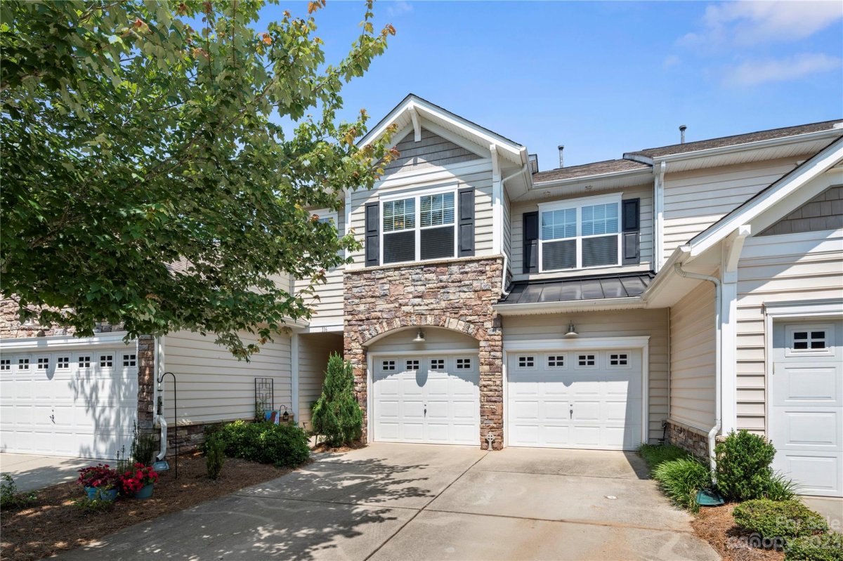 116 Misty Knoll Lane