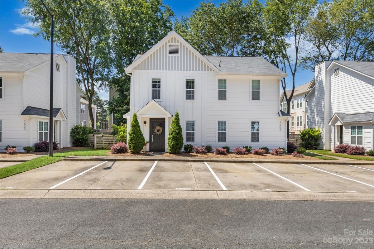 1505 Briar Creek Road