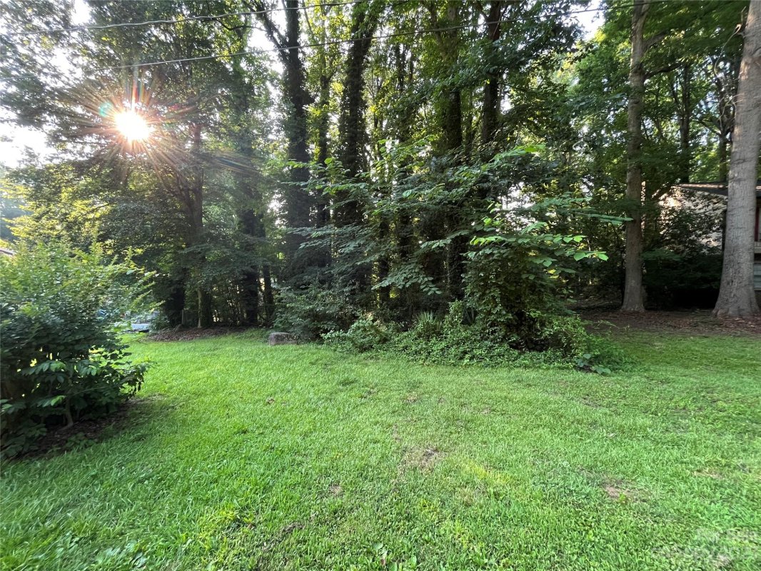 000 Birchwood Court