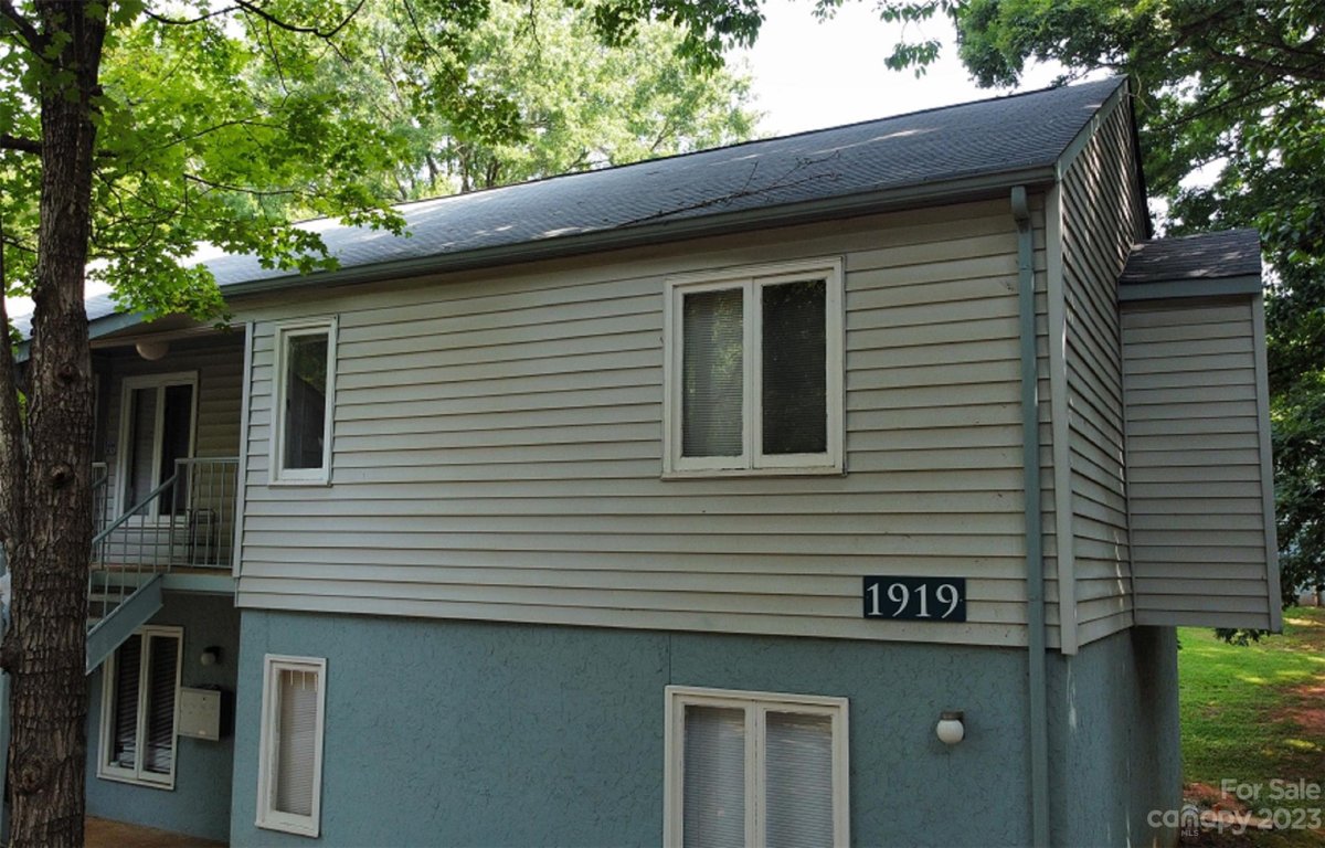 1919 Countrymens Court 28