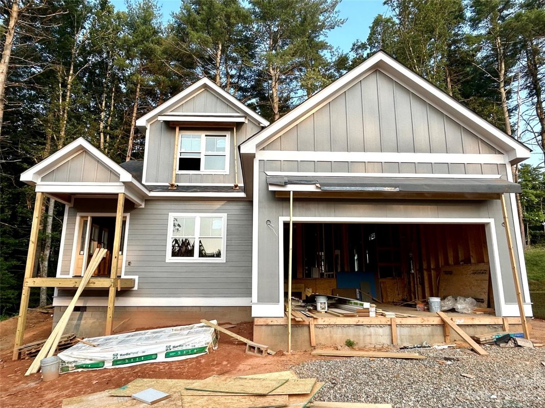209 Weybridge Drive