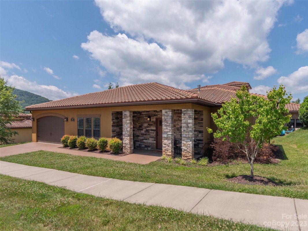 35 Ocaso Drive