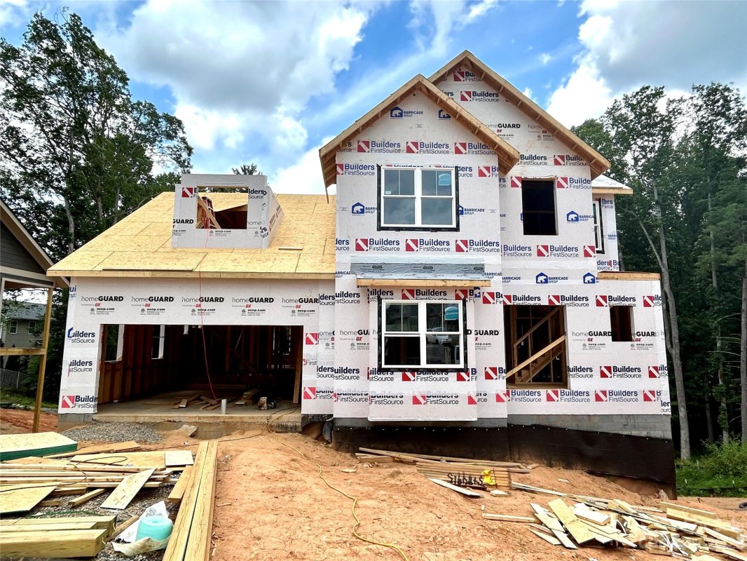 210 Weybridge Drive 18