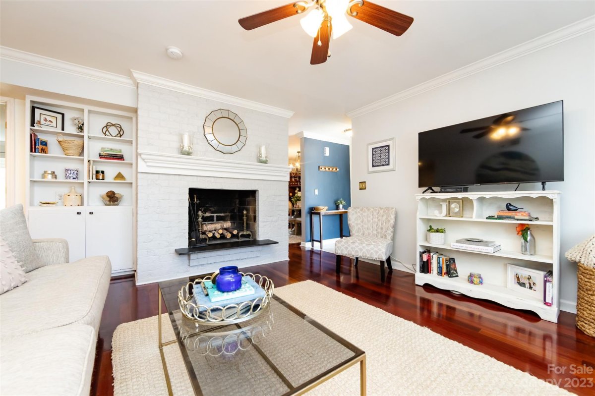 3520 Colony Road