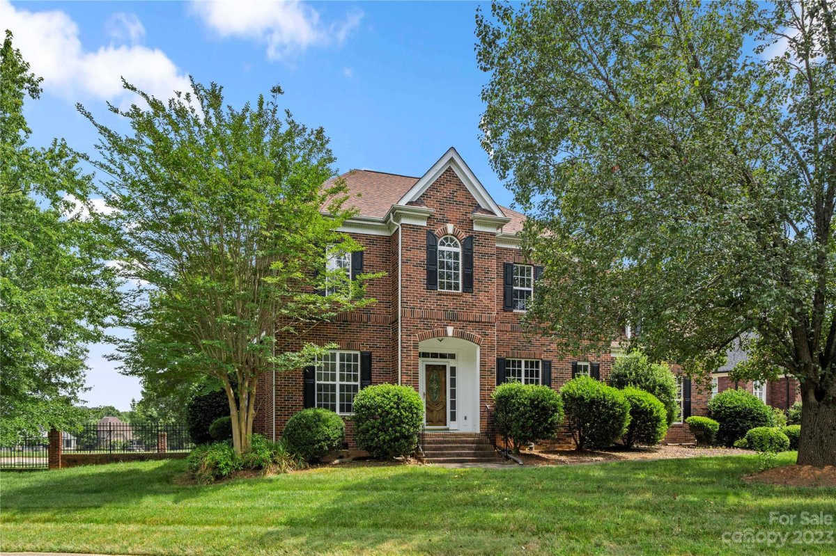 8003 Birdie Court