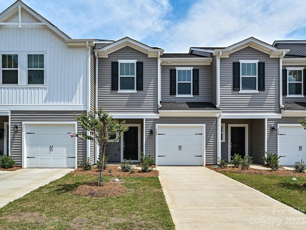 522 Tayberry Lane