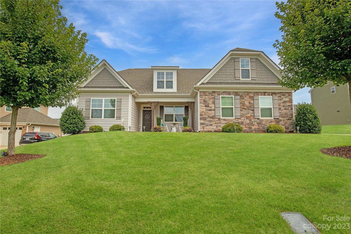 243 Bushney Loop