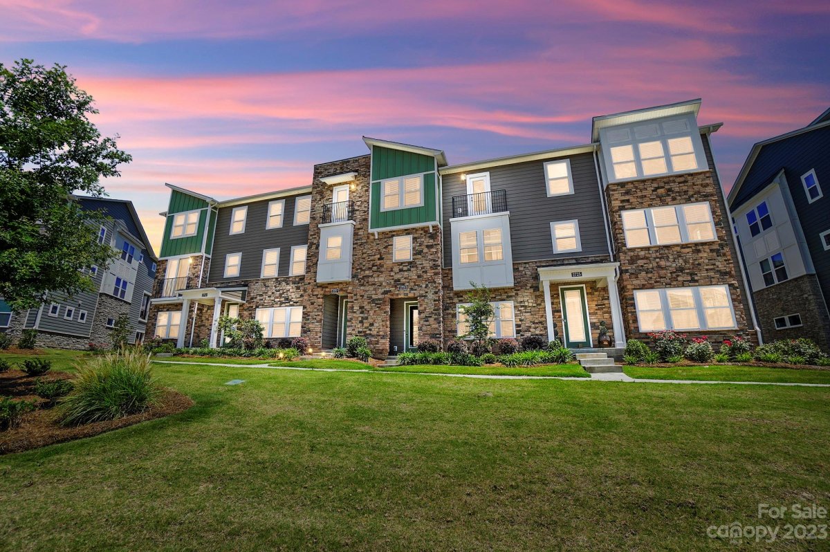 2721 Ensemble Court