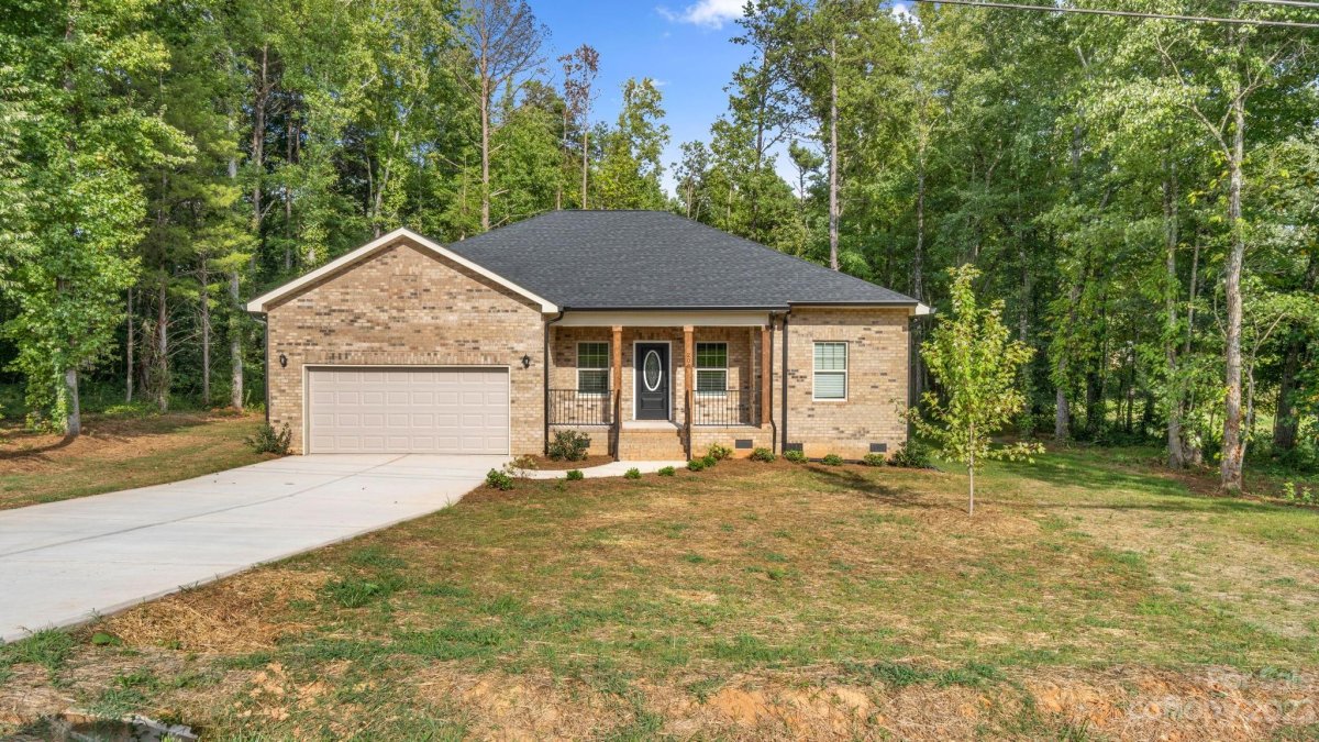 208 Boundary Road