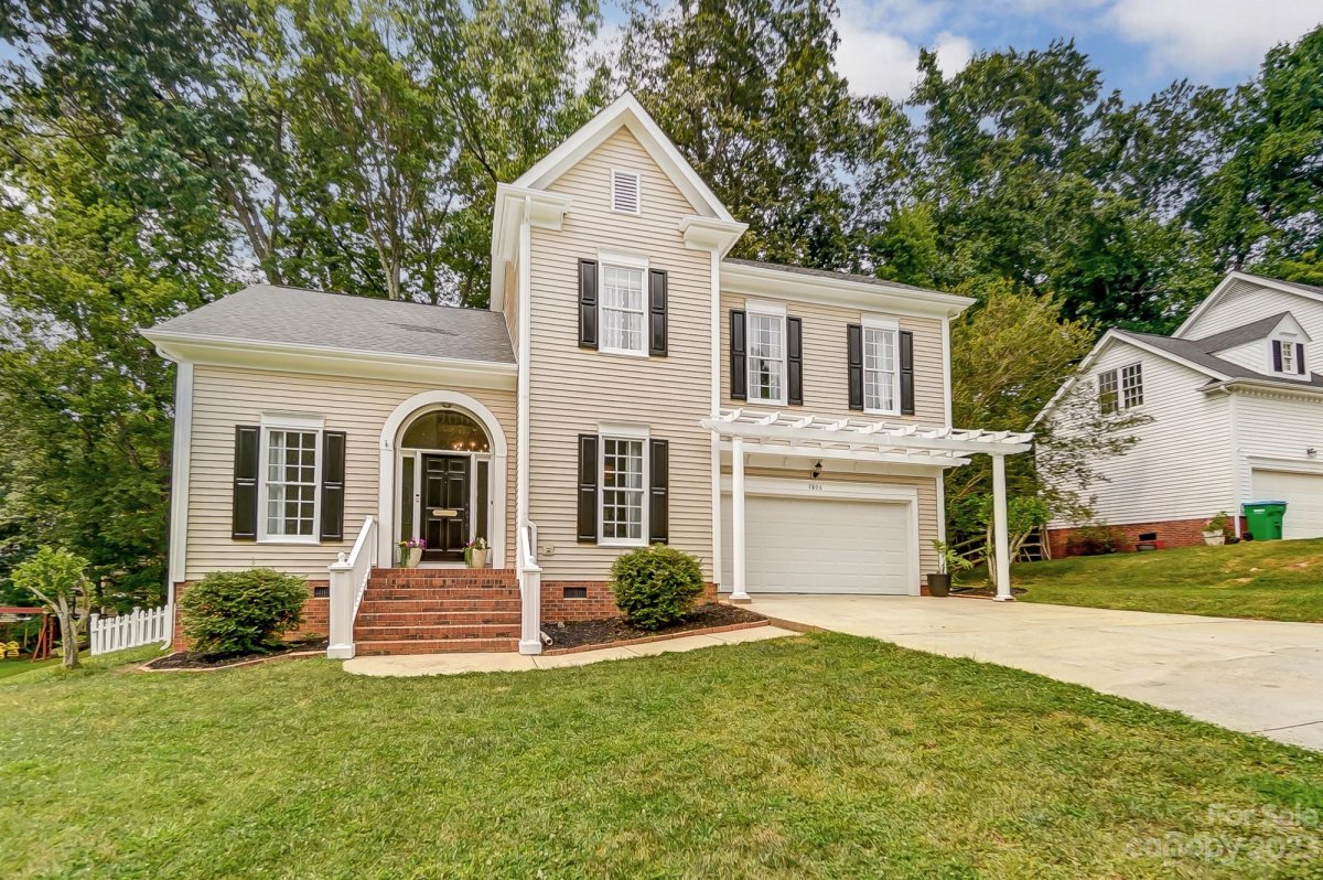 7806 Hollow Oaks Lane
