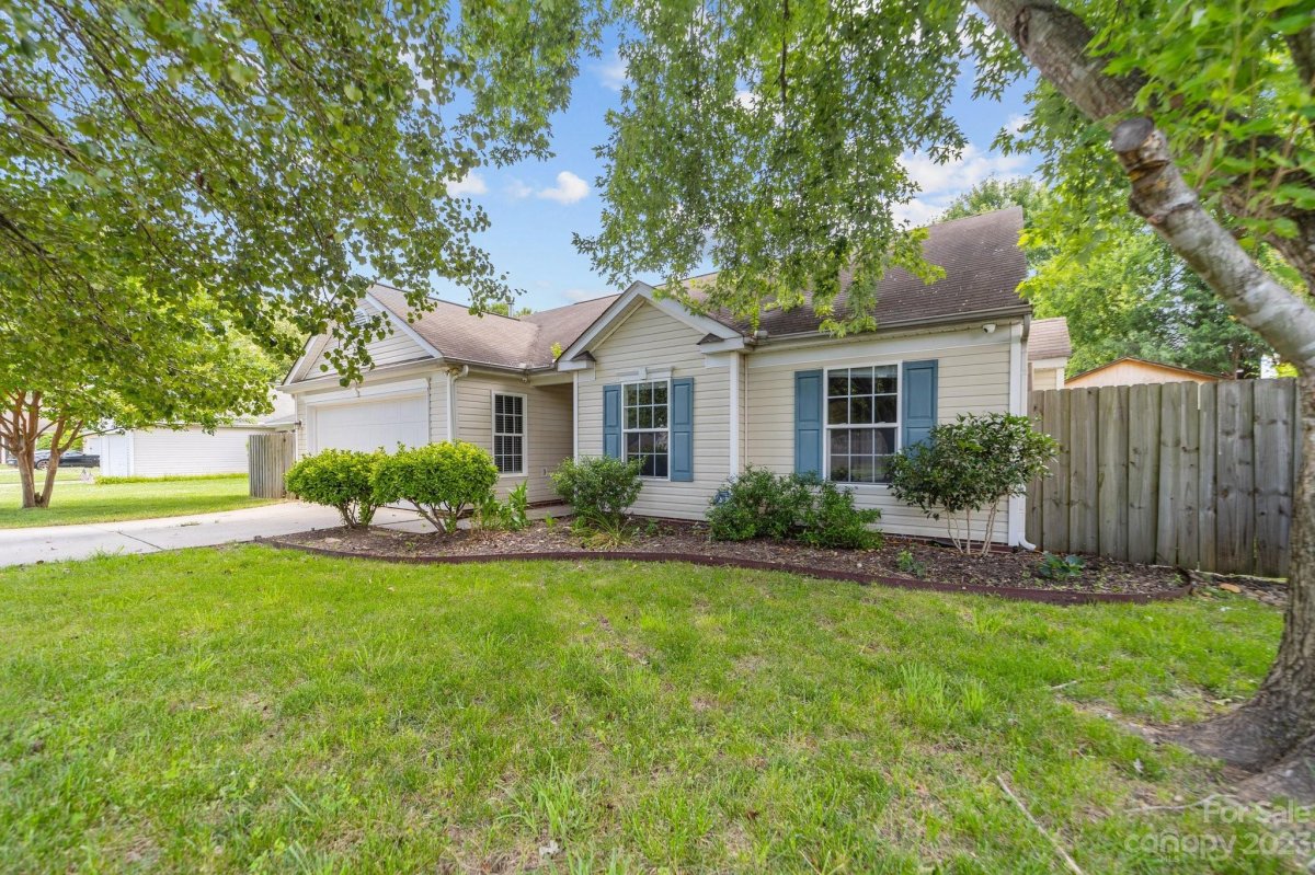 4338 Fescue Place