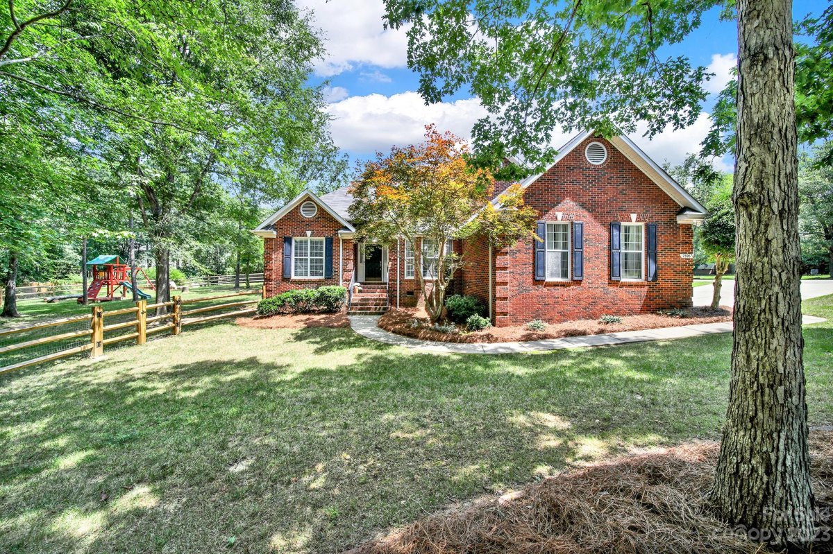 2395 Mill House Lane