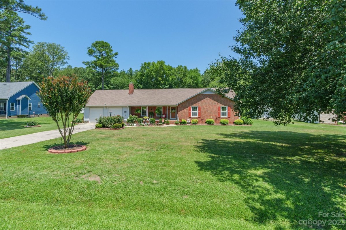 585 Schuyler Drive