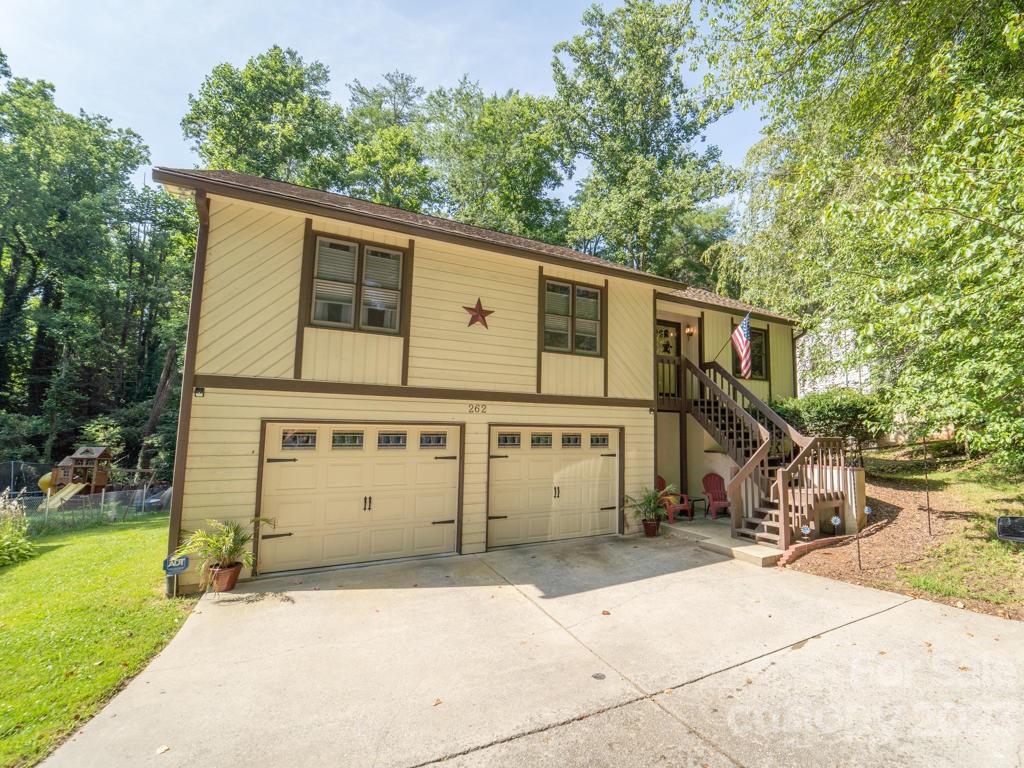 262 Cedar Lane