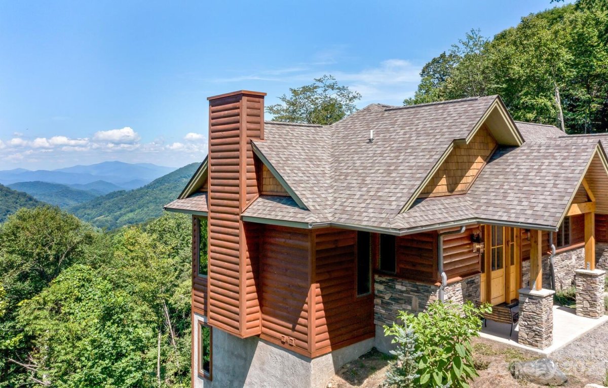 491 Ambling Trace
