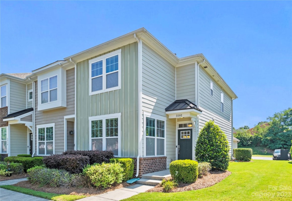 3202 Bending Birch Place