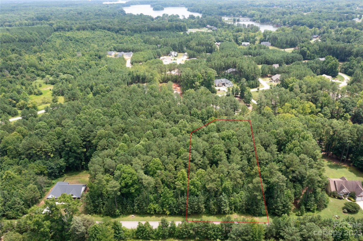1433 Sunset Pointe Drive