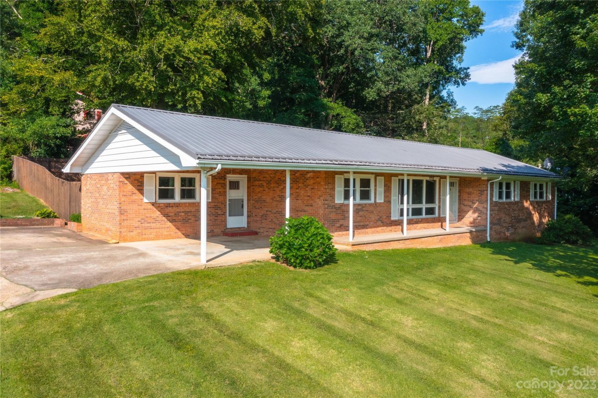 34 Maplewood Lane
